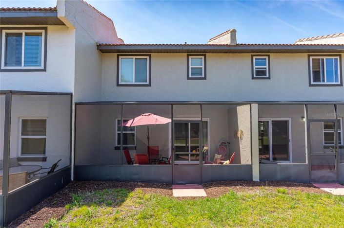 Image No.22-2 Bed Townhouse for sale