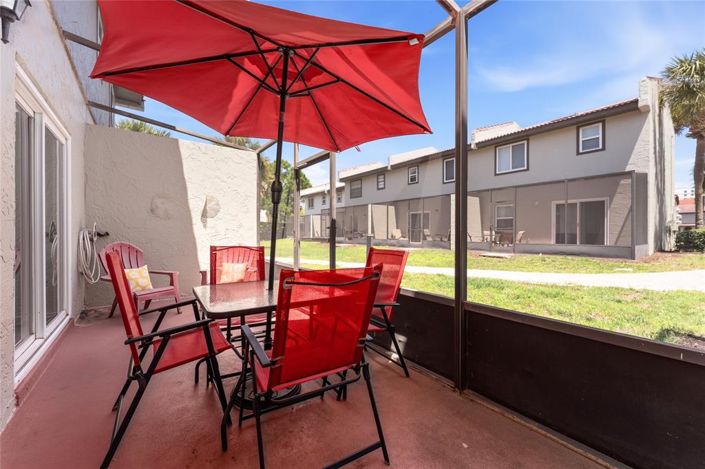 Image No.23-2 Bed Townhouse for sale