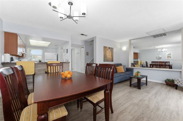 Image No.9-2 Bed Townhouse for sale