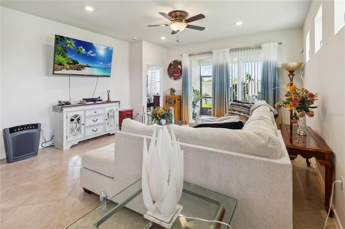 Image No.6-3 Bed House for sale