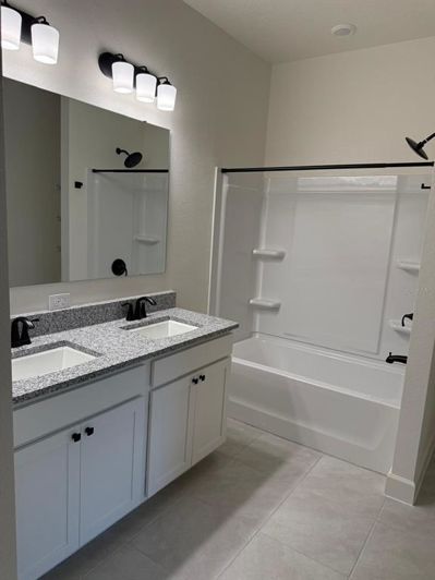 Image No.17-4 Bed House for sale