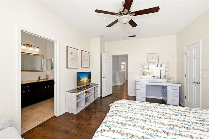 Image No.26-3 Bed House for sale