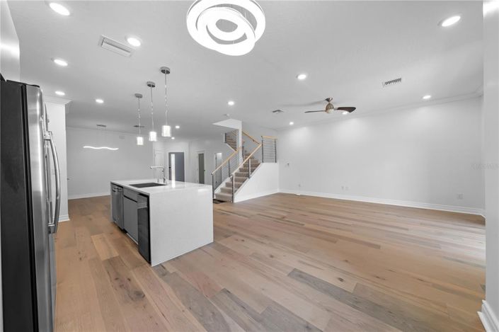 Image No.10-3 Bed Townhouse for sale