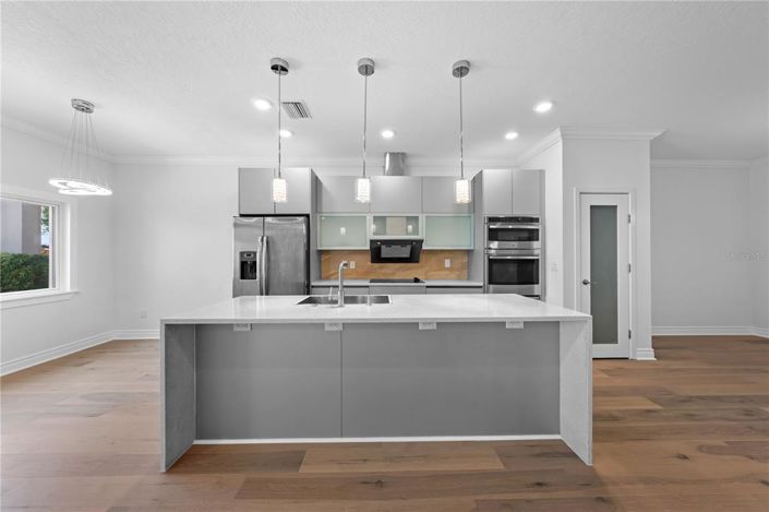 Image No.14-3 Bed Townhouse for sale