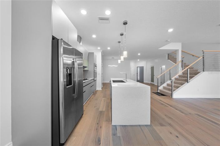 Image No.18-3 Bed Townhouse for sale