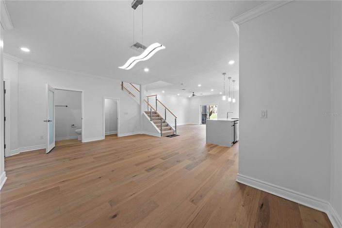 Image No.21-3 Bed Townhouse for sale