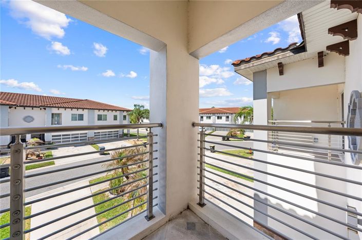 Image No.51-3 Bed Townhouse for sale