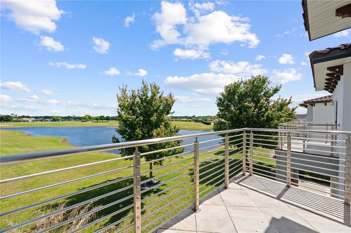 Image No.56-3 Bed Townhouse for sale