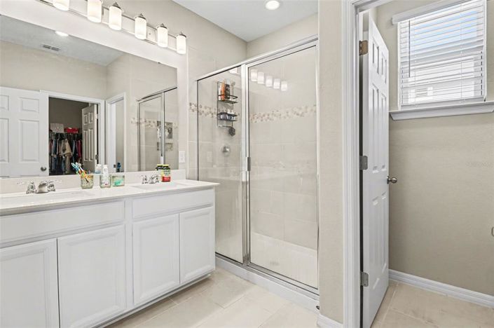 Image No.18-3 Bed House for sale