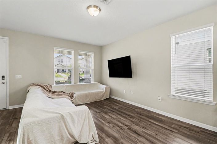 Image No.6-3 Bed House for sale