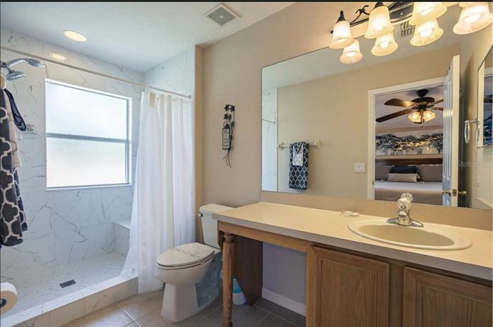 Image No.12-4 Bed Townhouse for sale