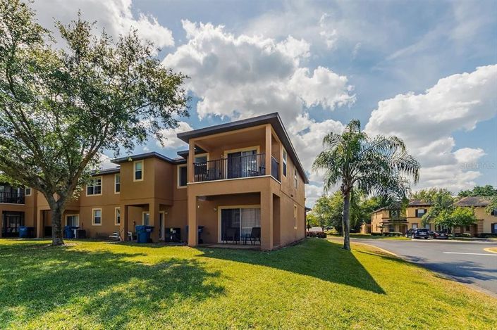 Image No.18-4 Bed Townhouse for sale