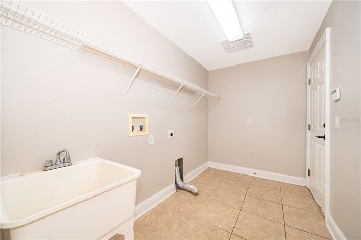 Image No.13-4 Bed House for sale