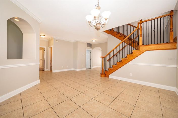 Image No.16-4 Bed House for sale