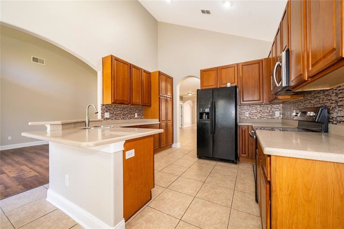 Image No.19-4 Bed House for sale