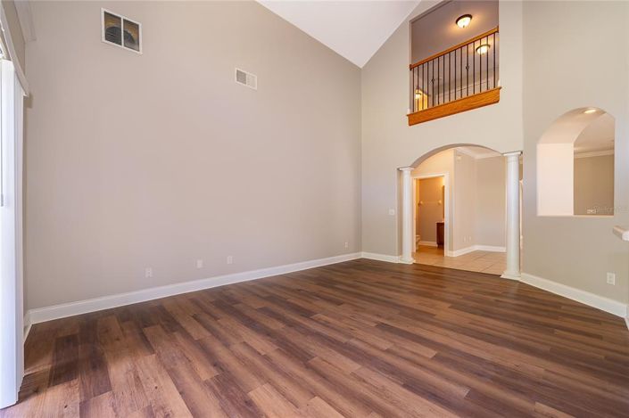 Image No.22-4 Bed House for sale