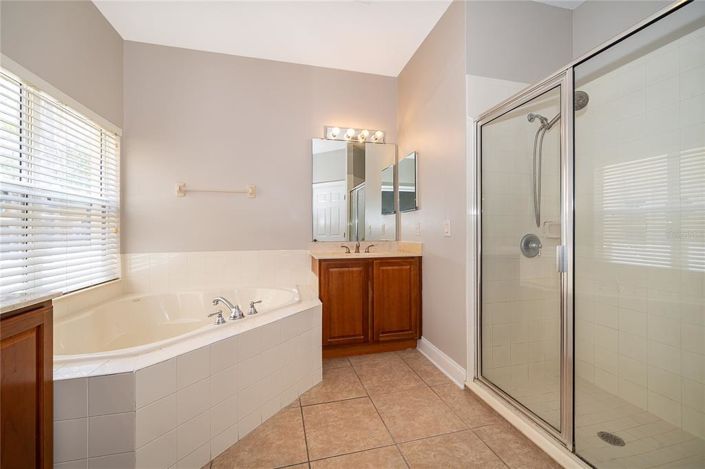 Image No.30-4 Bed House for sale