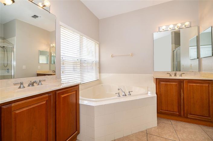 Image No.31-4 Bed House for sale