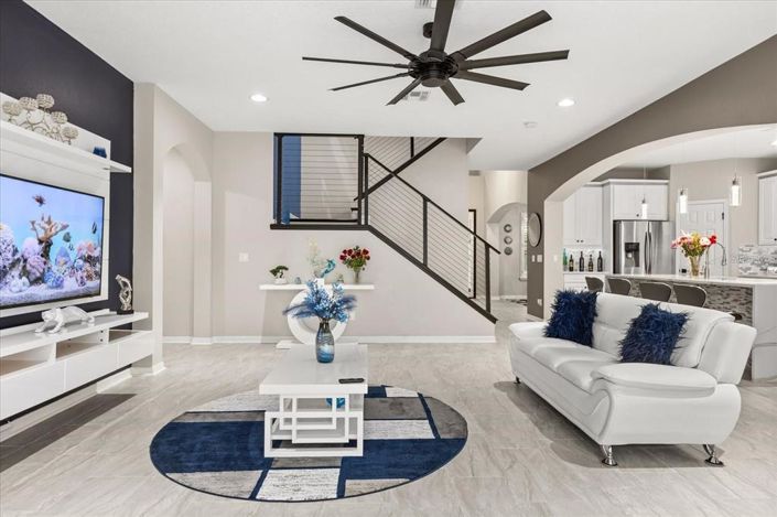 Image No.10-6 Bed House for sale