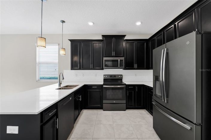 Image No.11-3 Bed Townhouse for sale