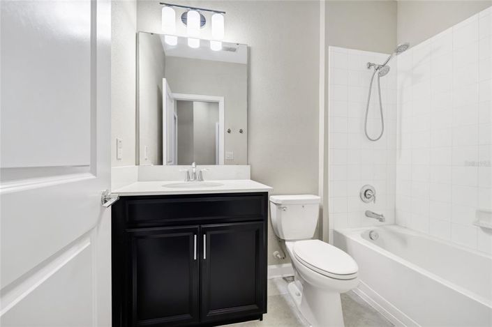 Image No.25-3 Bed Townhouse for sale