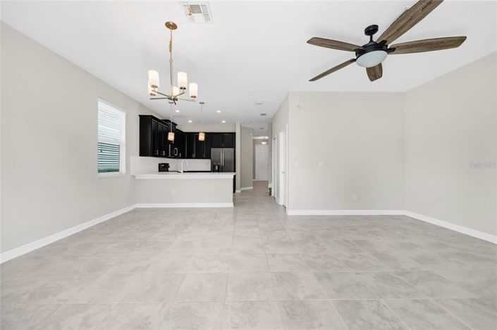 Image No.5-3 Bed Townhouse for sale