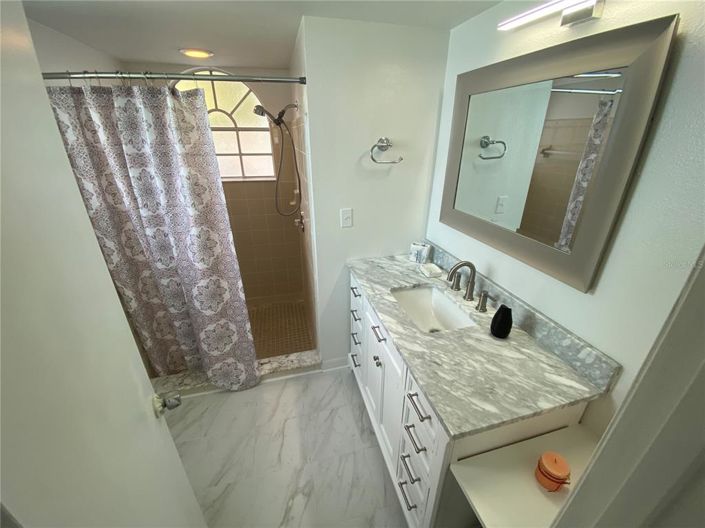 Image No.12-3 Bed Apartment for sale
