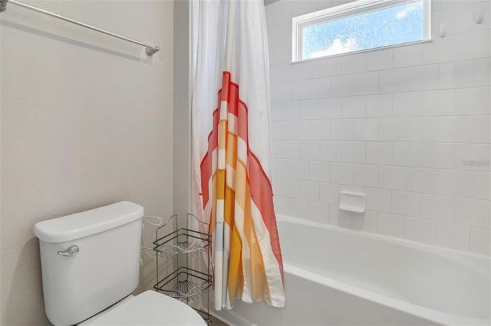 Image No.20-4 Bed House for sale