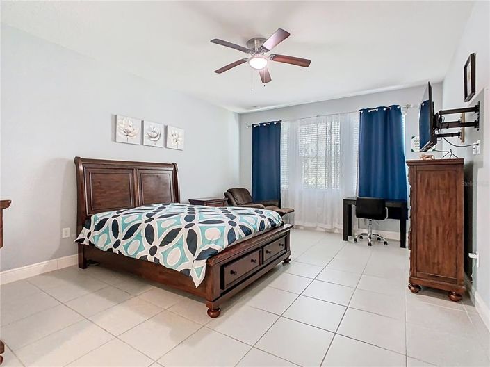 Image No.22-4 Bed House for sale