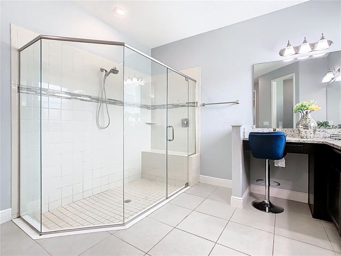 Image No.27-4 Bed House for sale