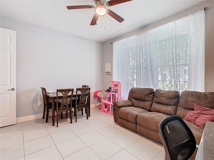 Image No.30-4 Bed House for sale