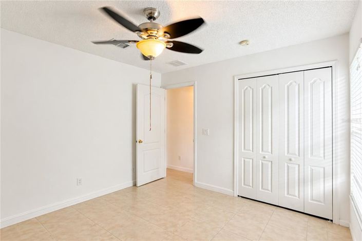 Image No.10-3 Bed House for sale