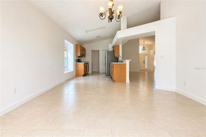 Image No.17-3 Bed House for sale