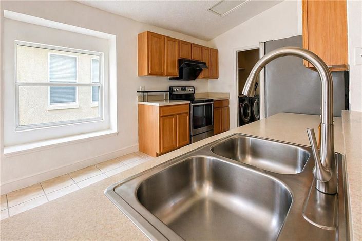 Image No.18-3 Bed House for sale