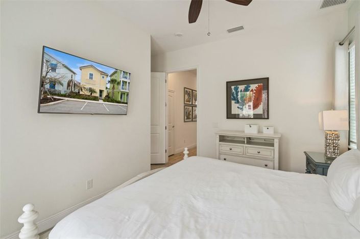 Image No.11-3 Bed House for sale