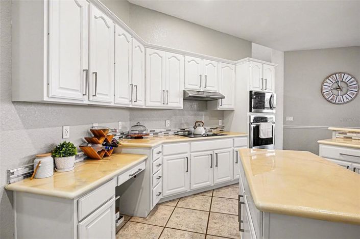 Image No.13-4 Bed House for sale