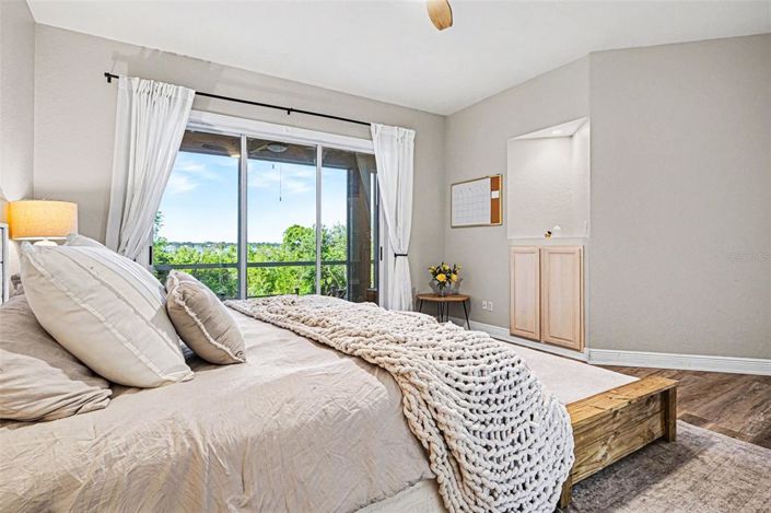 Image No.18-4 Bed House for sale