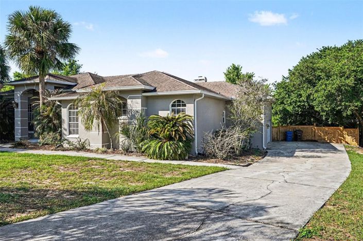 Image No.2-4 Bed House for sale