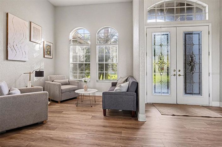 Image No.3-4 Bed House for sale