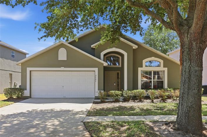 Image No.2-4 Bed House for sale