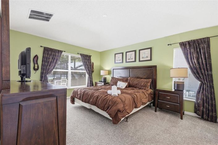 Image No.20-4 Bed House for sale