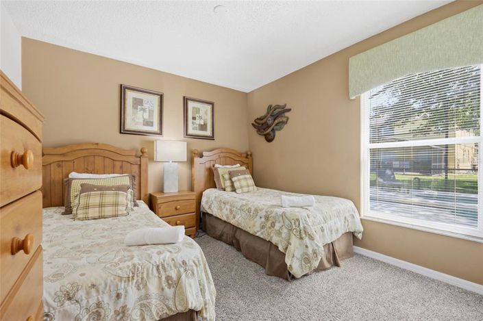 Image No.25-4 Bed House for sale