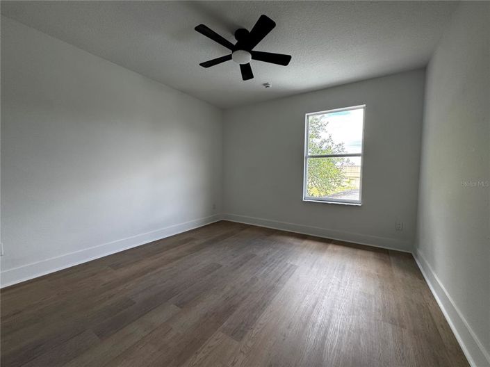 Image No.12-5 Bed House for sale
