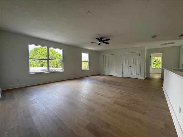 Image No.13-5 Bed House for sale