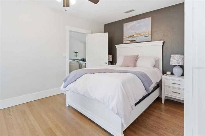 Image No.28-4 Bed House for sale