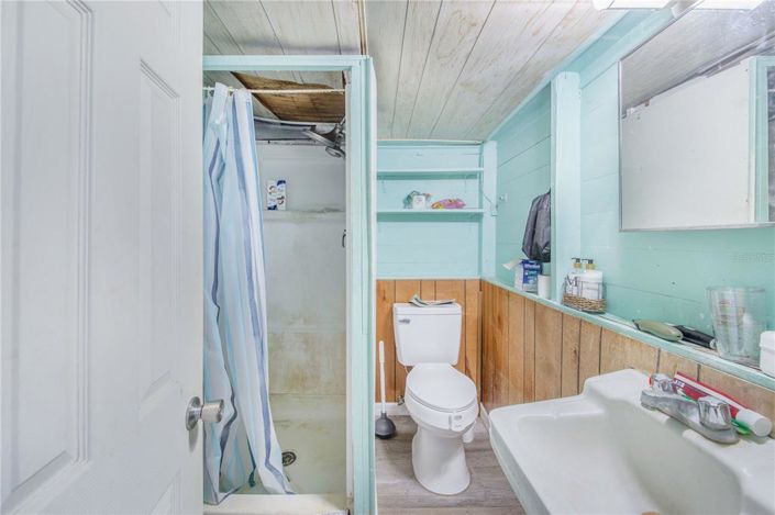 Image No.18-2 Bed House for sale