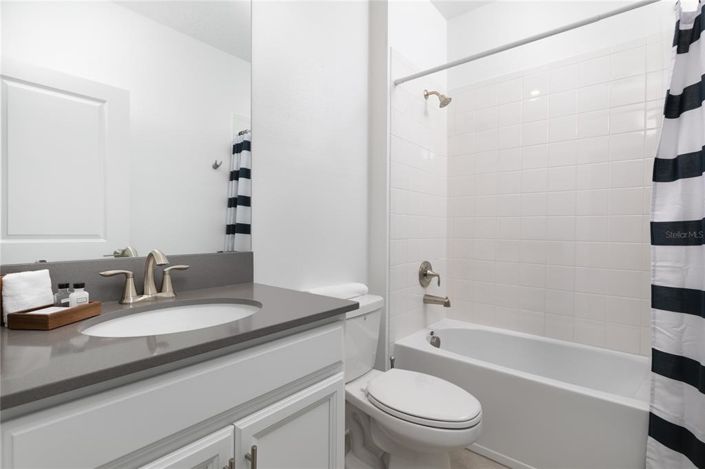 Image No.20-5 Bed House for sale