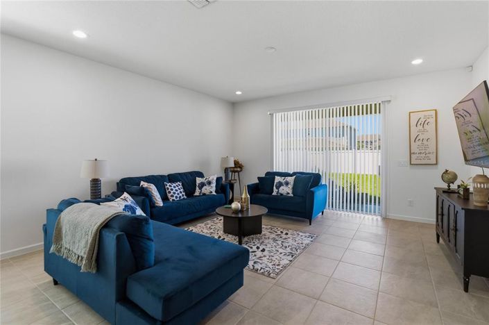 Image No.15-3 Bed House for sale