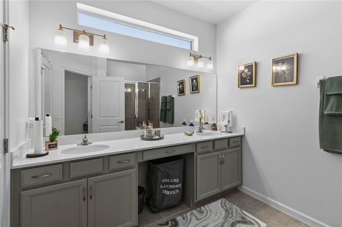 Image No.20-3 Bed House for sale