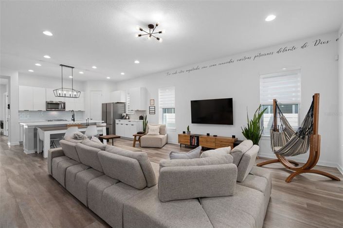 Image No.12-4 Bed House for sale